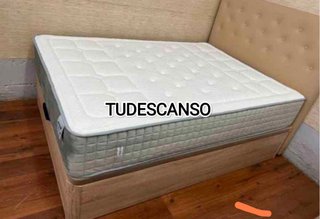 Offerta totale su set di divani-letto + materassi o separatamente in liquidazione!