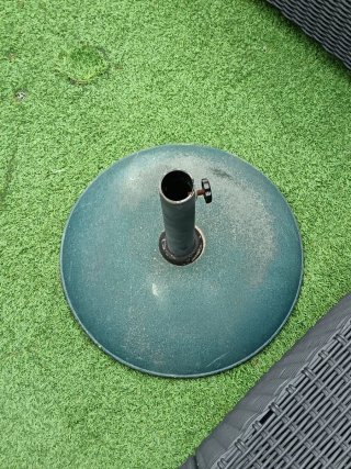 Base para sombrilla verde