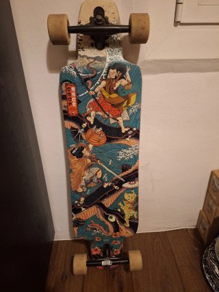 Longboard con diseño japonés Oxelo