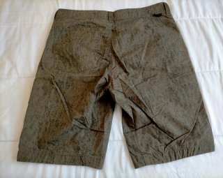 Pantalón corto hombre verde