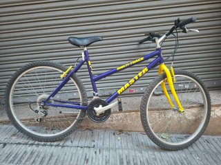 Bicicleta Master Multi-Track 26” Morada/Amarilla