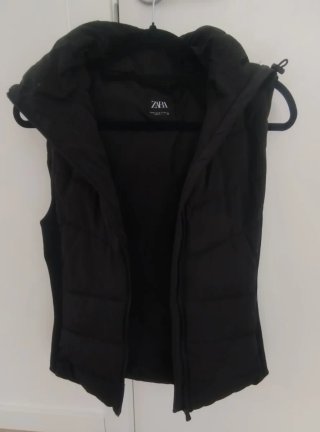 Chaleco Acolchado Negro Zara Talla M