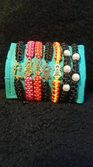 Pulseras Virgen del Pilar y perlas