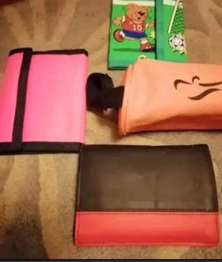 Set de 4 carteras para niños