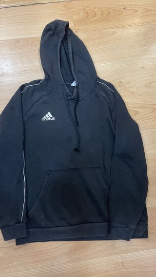 Sudadera adidas negra con capucha