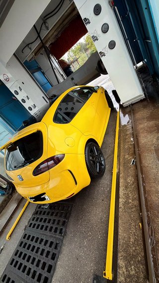 SEAT Leon 1.9tdi kit aerodinamico