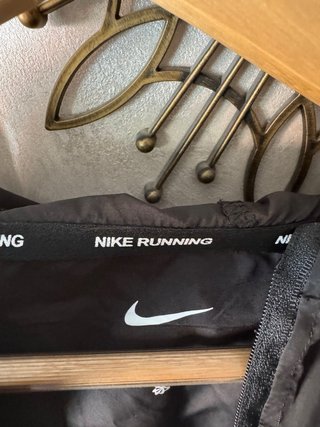 Chaqueta Nike Running Negra