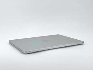 MacBook Air 13" M2 (2022) 8 CPU/8 GPU núcleos - SSD 256Gb - RAM 8Gb - Plata