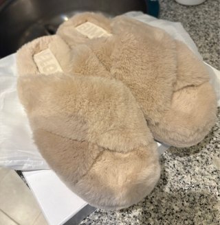 Sandalias pelo Bimba y Lola beige talla 41