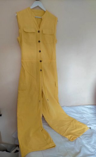 Mono de Mujer Amarillo Talla L