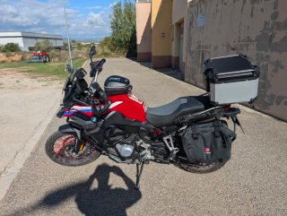 BMW F850GS Roja y Plata