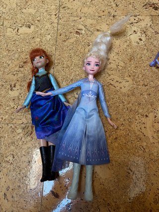 Pack muñecas. Frozen y Ana