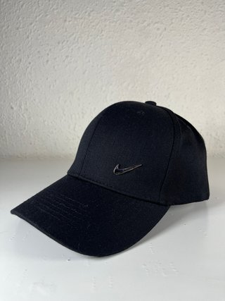 Gorra Nike Negra (Con etiqueta)