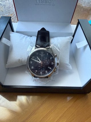 Reloj Tissot Cronógrafo Negro y Plateado