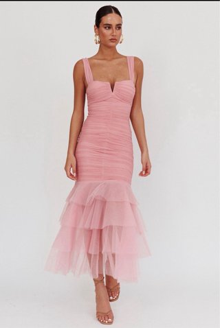 Vestido midi de fiesta rosa