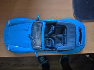 Porsche 911 Cabrio 1:18 Azul