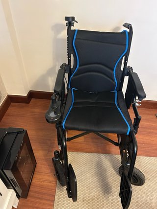 Silla de ruedas eléctrica ITRION 2