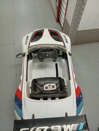 Coche eléctrico infantil BMW M6 GT3