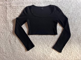 Crop top negro texturizado Shein talla XS