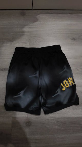 Conjunto Jordan negro SE ACEPTAN OFERTAS