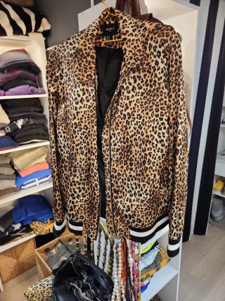 Chaqueta Leopardo Forever 21 Talla S