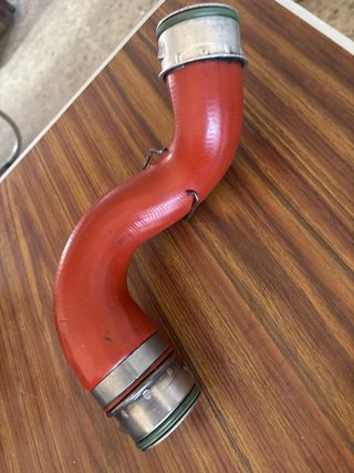 Tubo de Admisión Rojo para Motor ARL 150cv
