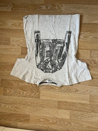 Camiseta gris manga corta