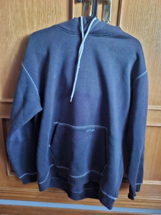 Sudadera gris