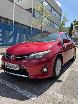 Toyota Auris 2013
