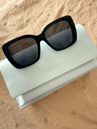 Gafas de sol Burberry negras