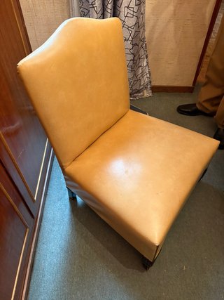 Sillón Beige de Piel Sintética