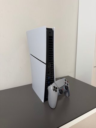 Console PS5 Slim 1TB + Mando 30° anniversario