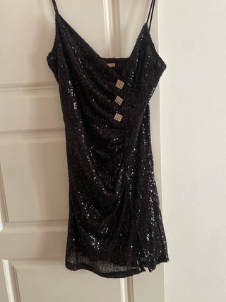 Vestido corto de lentejuelas negro