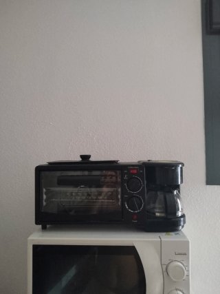 Cafetera con Horno 3 en 1