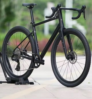Bicicleta Gravel Negra