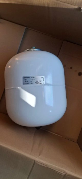 Vaso de expansión solar Ibaiondo 24 litros smf