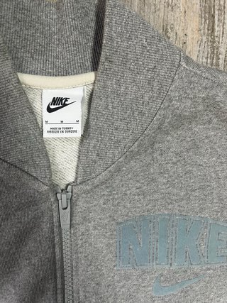 Chaqueta Nike Gris y Blanca Talla M