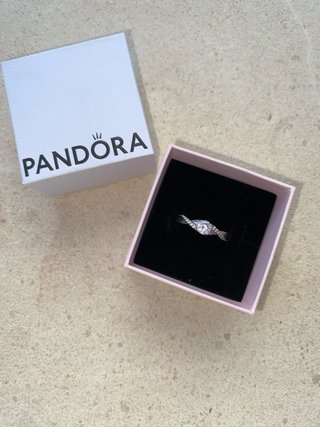 Anillo Pandora Cruzado Diamante Plata