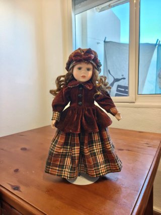 Muñeca de Porcelana Vintage