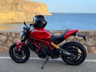 Ducati Monster 797 Roja