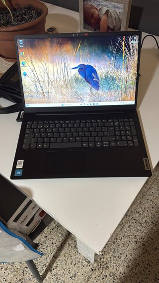 Portátil Lenovo Negro