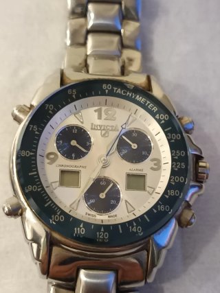 Invicta Ecusson Swiss Made non funzionante