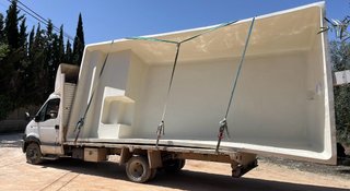 Piscina de poliéster beige