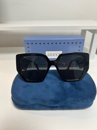 Gafas de sol Gucci negras
