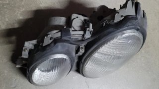 2 Faros Mercedes (Dcho. e Izq.)