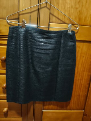 Falda de vestir Zara negra