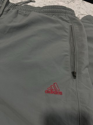 Adidas Vintage Gris y Rojo Talla L