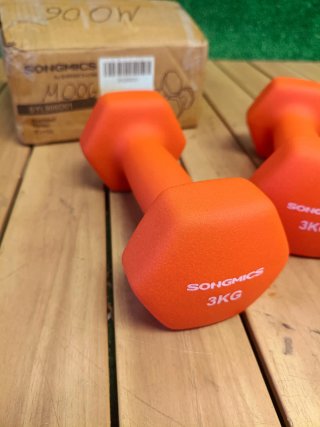 SONGMICS Juego de 2 Mancuernas 3 kg Naranja