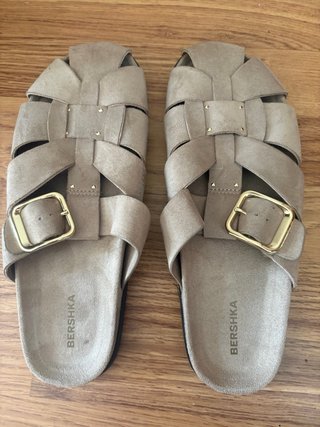 Zuecos Sandalia Bershka Beige Talla 40