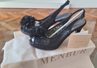 Zapatos de fiesta Menbur negros talla 39